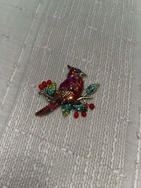 Red Multicolor Crystal Bird Brooch - Fashion Jewelry Pin